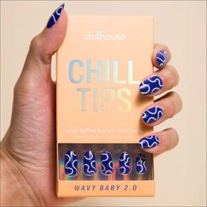 Chillhouse Wavy Baby Press Ons Chill Tips in Oval